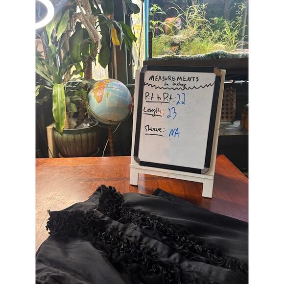 St. John Sleeveless Silk Black Ruffle Front Blouse Button Shirt Women's size 10 - Picture 9 of 9